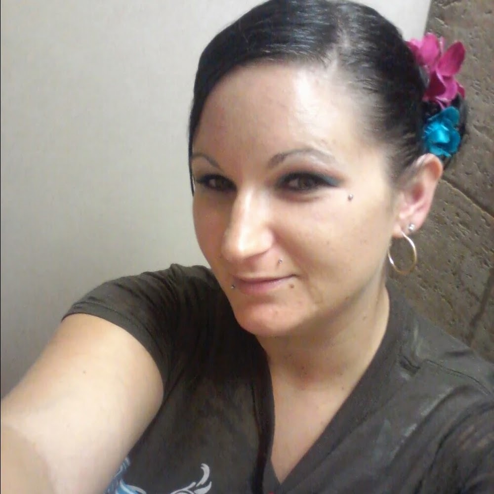 Meet your Posher, Kasey